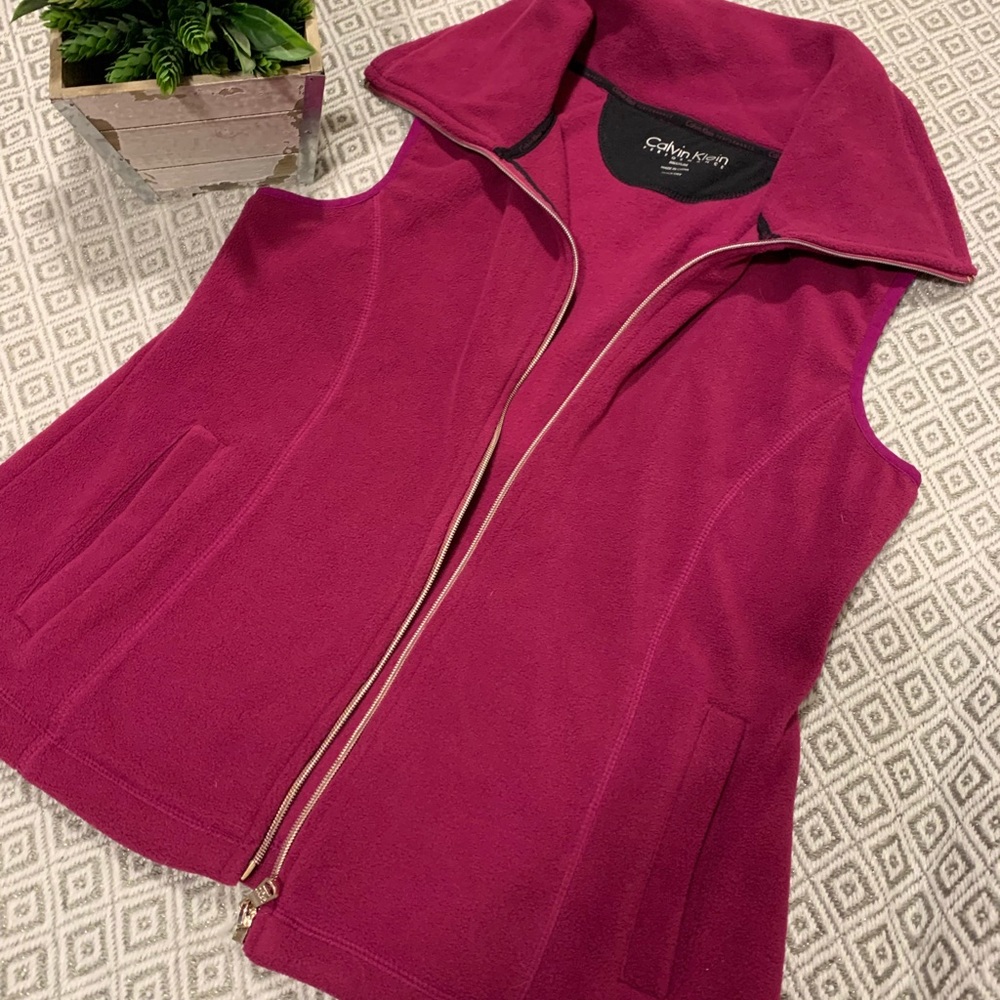 Calvin Klein Performance Woman's Quick Dry Vest